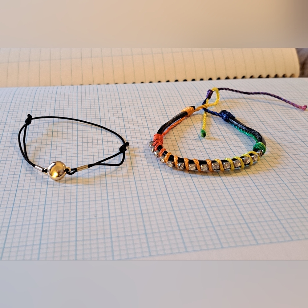 Lot Of 2 Bracelets- Rainbow Cord Bracelet with Gold Circle On Stretchy Black - Picture 1 of 6